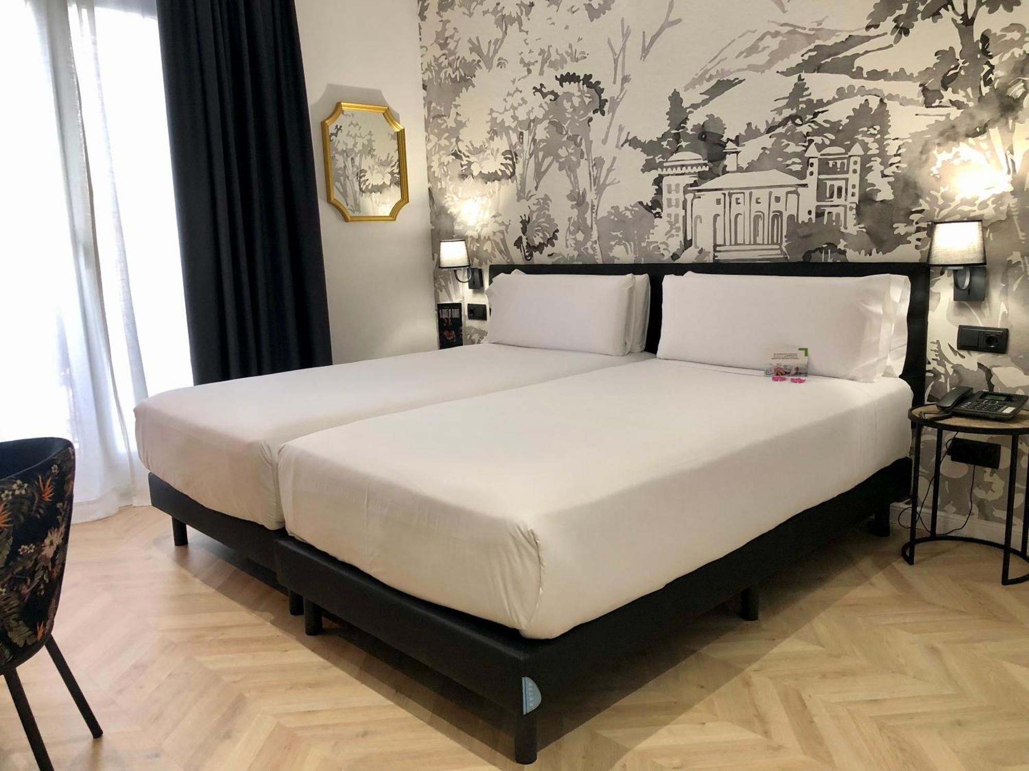 Oriente Atiram Hotel Barcelona Kültér fotó