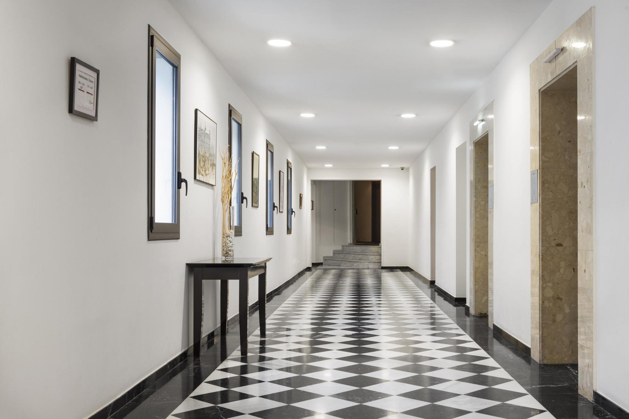 Oriente Atiram Hotel Barcelona Kültér fotó