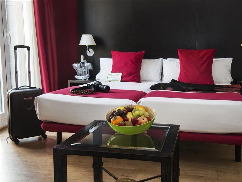 Oriente Atiram Hotel Barcelona Kültér fotó