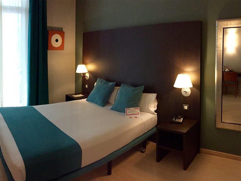 Oriente Atiram Hotel Barcelona Kültér fotó